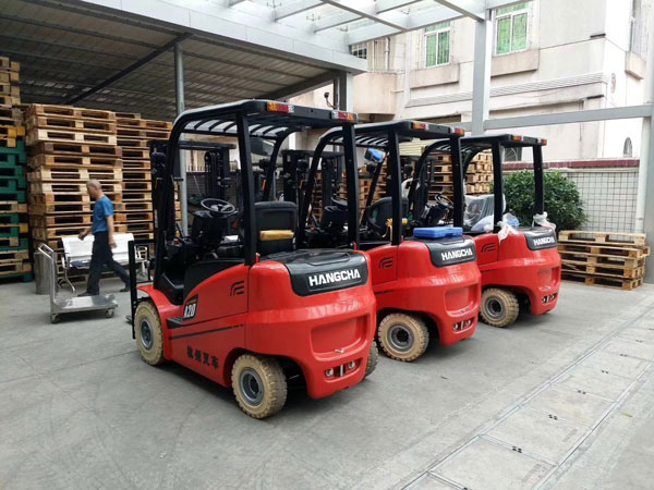 杭州叉車電動(dòng)叉車，60年始終如一的優(yōu)秀品質(zhì)